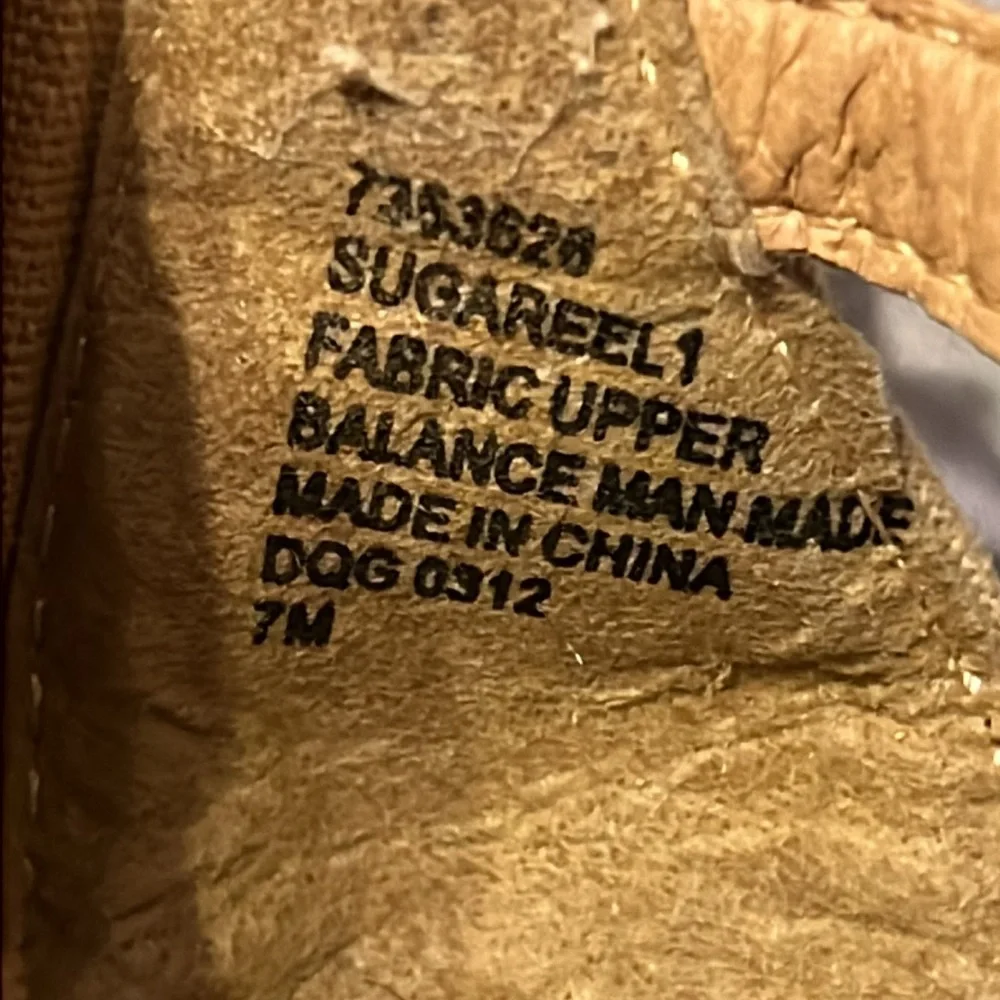 Nine West Sugareel Size 7 wedges camel colored